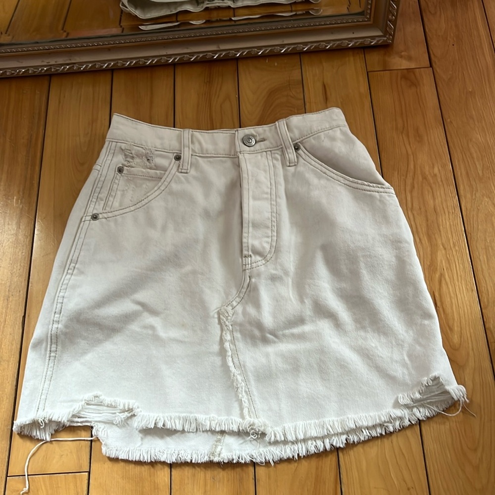 White denim skirt